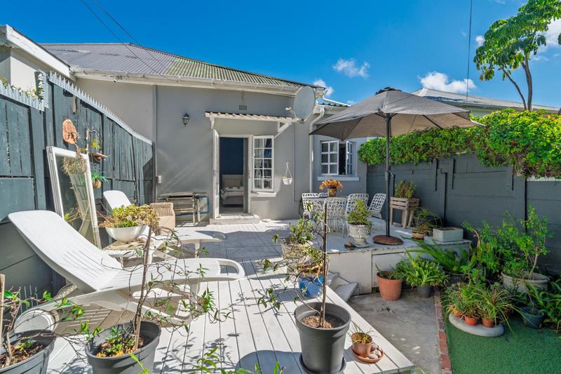 2 Bedroom Property for Sale in Harfield Village Western Cape